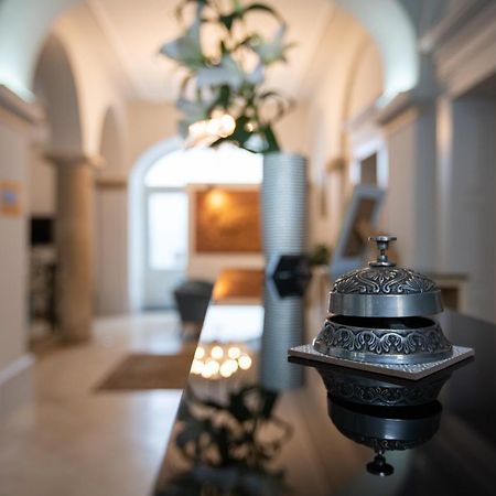 Atrium Rooms & Cafe Sopron Exterior photo