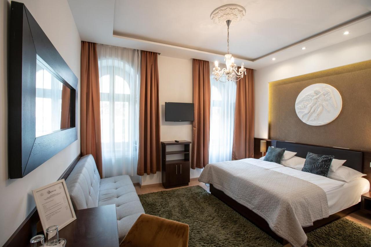 Atrium Rooms & Cafe Sopron Exterior photo